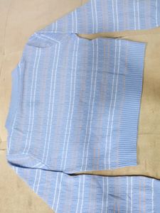 Cute Light Blue Lined Crop Top For College Girls