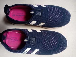 Sport Shoes For Walking And Running