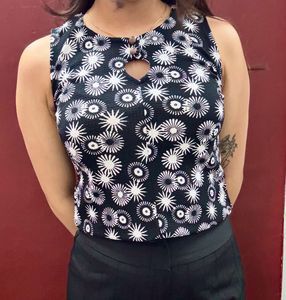 Floral Sleeveless Keyhole Top