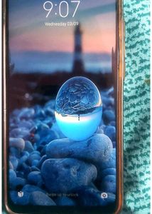4G Phone  with Abstract Ocean Design