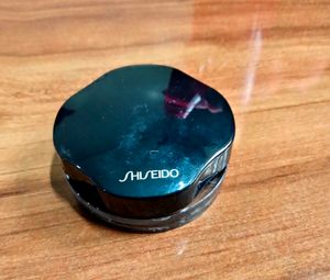 Shiseido Shimmering Eyeshadow Cream