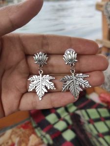 Chinar Tops Earing