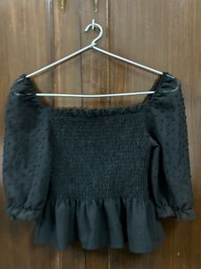 Chic Black Puff Sleeve Top