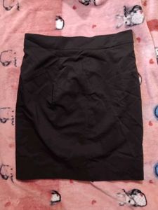 H&M Black Skirt