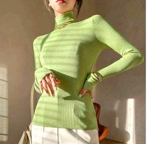 💚 Green Turtleneck Long Sleeve Top ✨
