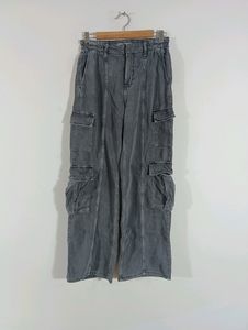 BERSHKA GREY CARGO FOR WOMEN