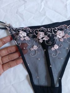 H&amp;M Floral Lace Thong