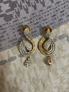 Elegant Gold Tone Dangle Earrings