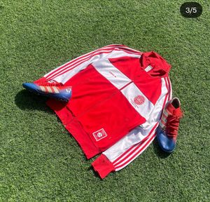 Adidas originals, vintage Denmark track jacketChes