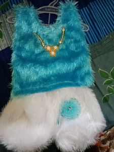 Cute Faux Fur Outfit