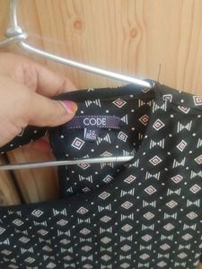 Beautiful Black Printed Top Fron Code..Never Used