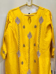 Yellow Kurti With Dupatta