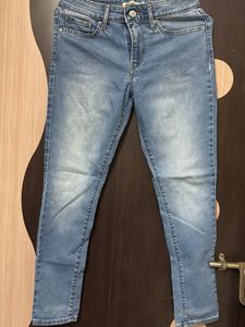 Levi's Light Wash Denim Jeans