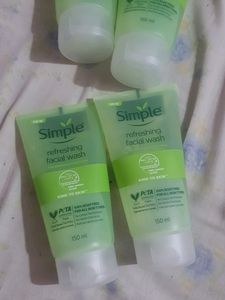 Simple  Refreshing Facial Wash