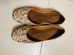 MOJARIES