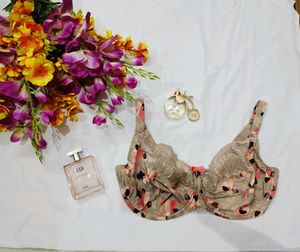 🇳🇿💫 Elegant Print Imported Non Paded Bra