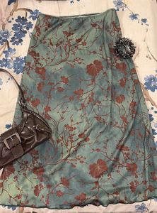 Floral Print Midi Skirt