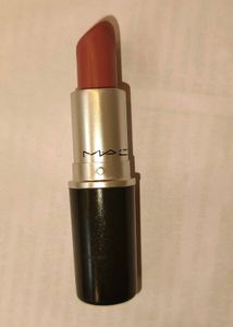 MAC Lipstick In The Shade Mehr 608
