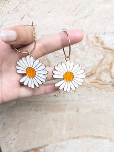 White Sunflower Hoops 🌻🤍
