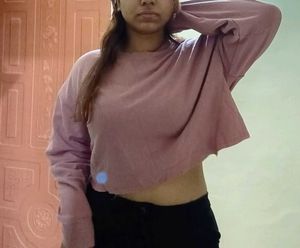 Cute Cropped Sweatshirt