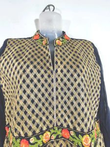 Navy Blue Embroidered Kurta Set (Women&#39;s)