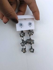Dangling Star Earrings