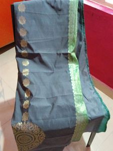 Grey With Green Combo Soft silk