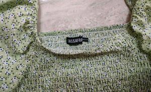 Green Floral Print Smocked Crop Top