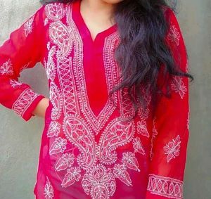 Red Kurti