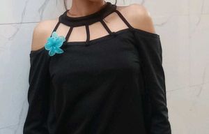 Chic Black Cold Shoulder Top
