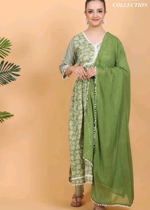 Women&#39;s Aliya Cut Kurti Set