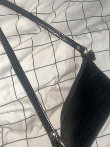 Chic Black Shoulder Bag