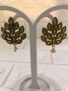 Peackock Earring With Stone