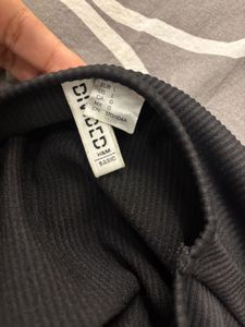 Black Long Sleeve Crop Top