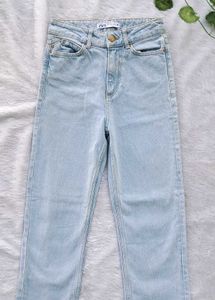 Zara Straight Fit Jeans
