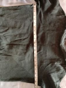 Sweat Shirt.