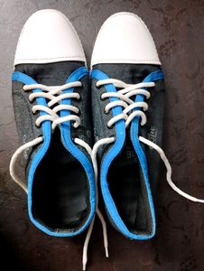Casual Shoes/Sneakers