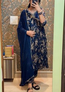 Adaah Floral Printed Embellished Kurta Set