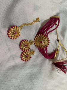 Shimmering beautiful jewellery set