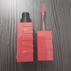 Maybelline Vinyl Ink - Saucy