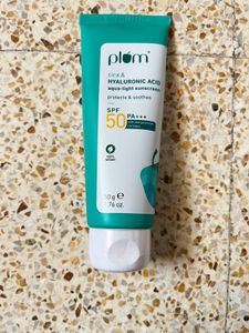 Plum Cica &amp; Hyaluronic Acid Aqua Light Sunscreen