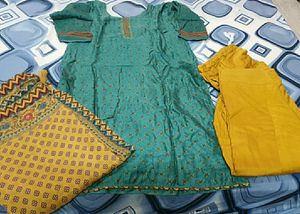 Salwar Suit With Soft Dupatta