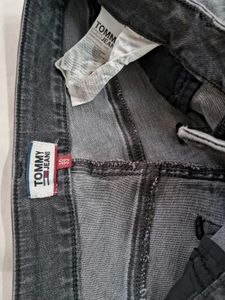PREMIUM BRAND&#39;S TOMMY New Slim Fit Grey Denim Jean