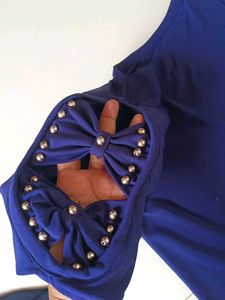 2 Stylish Women&#39;s Tops