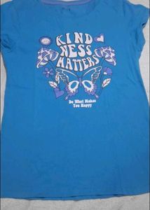 Kindness Matters Graphic Tee