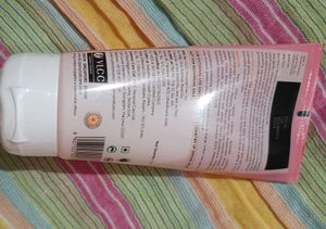 VLCC Mulberry &amp; Rose Face Wash🌹