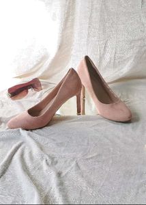 Pink Velvet Heels🎀🧸