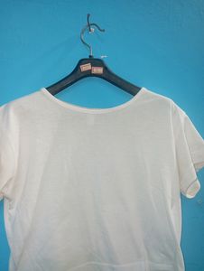 WHITE CROP TOP 💌