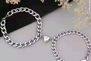 Magnetic Couple Bracelets - Silver Chain