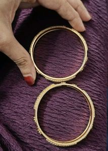 New Stoned Gold Bangle Set